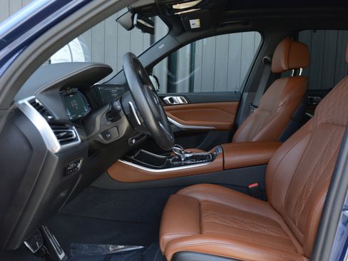 Used 2023 BMW X5 xDrive45e w/ Executive Package AWD/4WD image 15