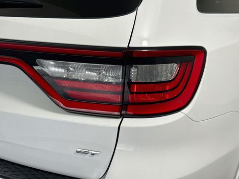 Used 2023 Dodge Durango GT AWD/4WD image 34
