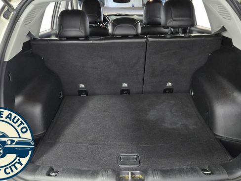 Used 2019 Jeep Compass Limited image 32