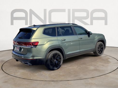 New 2026 Volkswagen Atlas SE FWD image 8