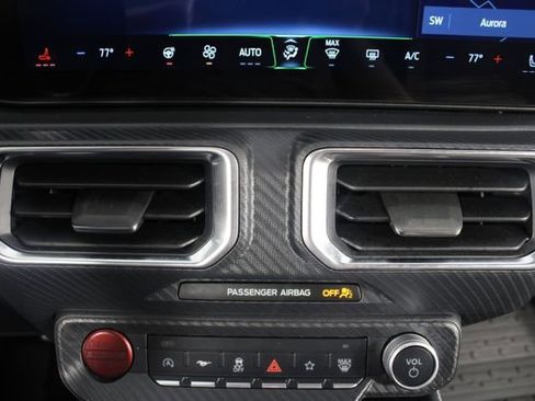 Used 2025 Ford Mustang GT Premium image 6