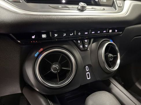 Certified 2024 Chevrolet Blazer LT w/ Convenience Package image 28