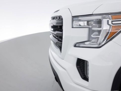Used 2020 GMC Sierra 1500 Elevation image 15