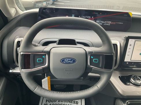 New 2026 Ford Expedition Active image 21