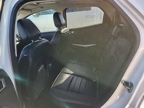 Used 2019 Ford EcoSport Titanium image 6