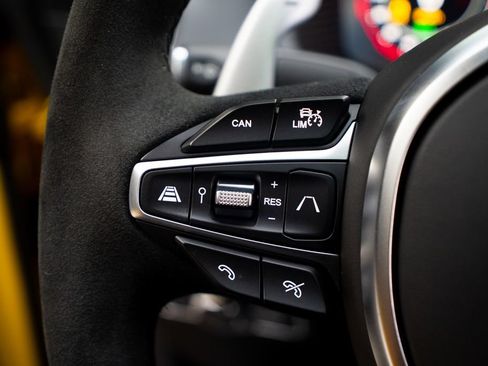Used 2022 Aston Martin DBX AWD/4WD image 36