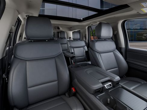 New 2027 Ford Expedition Active AWD/4WD image 10
