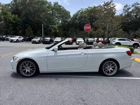 Used 2012 BMW 328i Convertible RWD image 11