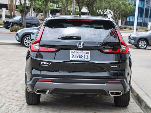Used 2024 Honda CR-V Sport Touring image 8