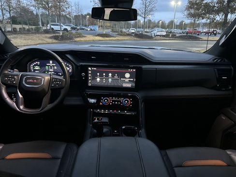 Used 2024 GMC Sierra 1500 AT4 image 29