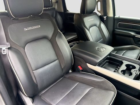 Used 2022 RAM 1500 Laramie AWD/4WD image 27