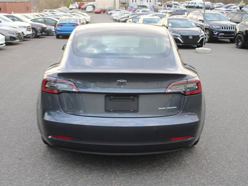 Used 2022 Tesla Model 3 Long Range AWD/4WD image 5