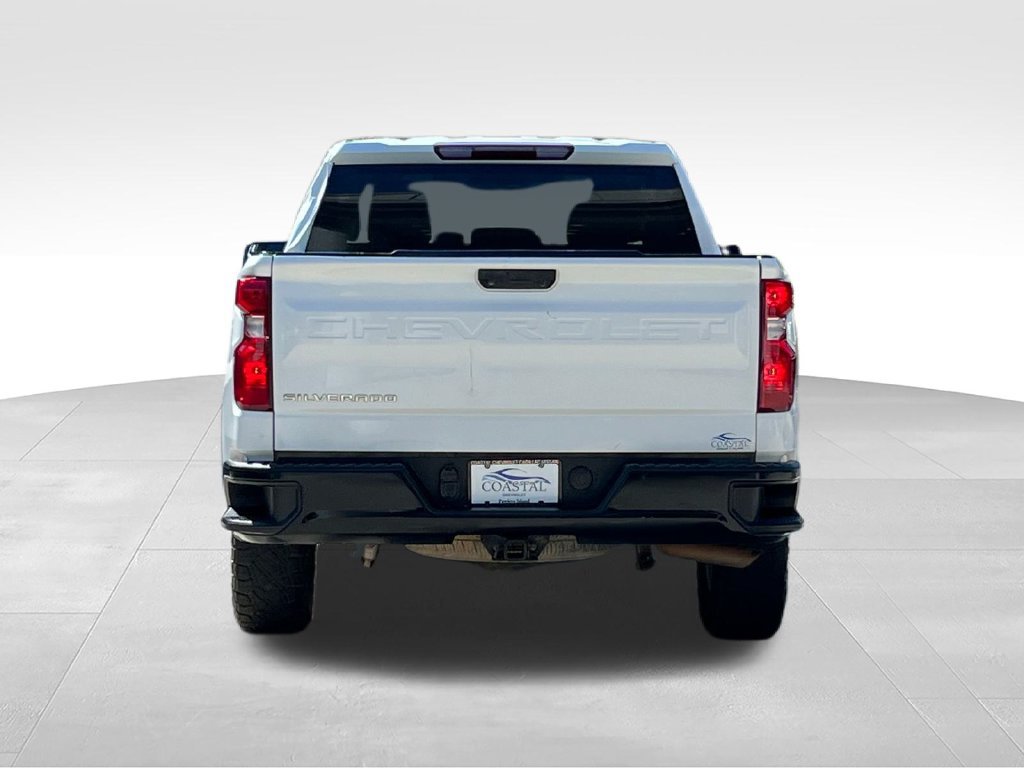 Used 2022 Chevrolet Silverado 1500 W/T w/ WT Value Package AWD/4WD image 11