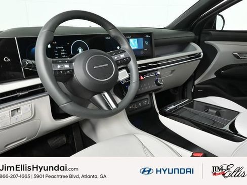 Certified 2025 Hyundai Tucson Limited image 12