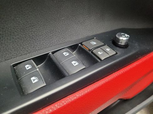 Used 2019 Toyota Camry XSE w/ Carpet Mat Package image 27