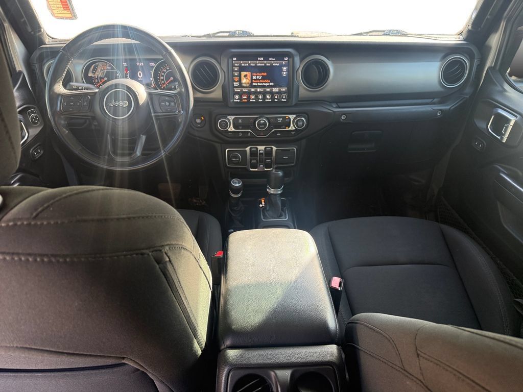 Used 2021 Jeep Gladiator Sport AWD/4WD image 10