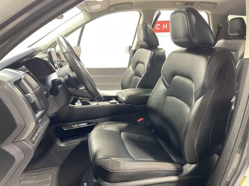 Used 2022 Nissan Pathfinder SL w/ SL Premium Package AWD/4WD image 11
