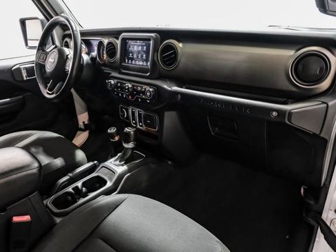 Used 2018 Jeep Wrangler Sport S image 17