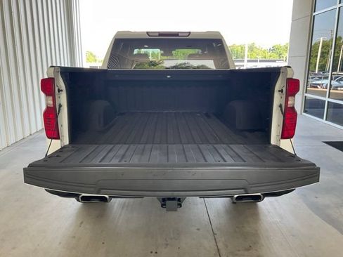 Used 2023 Chevrolet Silverado 1500 Custom Trail Boss AWD/4WD image 17