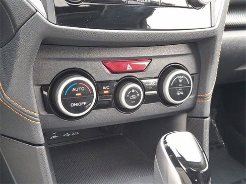 Used 2023 Subaru Crosstrek 2.0i Premium image 17