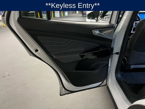 Used 2023 Volkswagen ID.4 Pro S Plus image 20