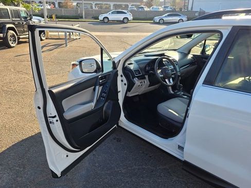 Used 2017 Subaru Forester 2.5i Limited w/ Popular Package #2 image 37