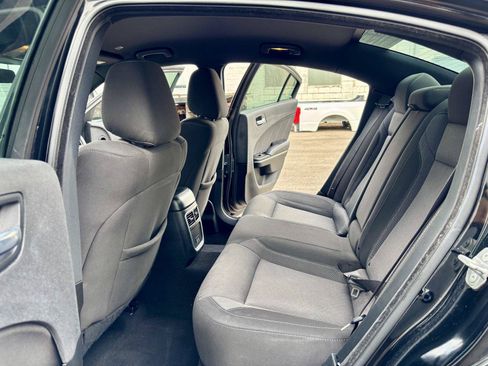Used 2022 Dodge Charger SXT RWD image 19