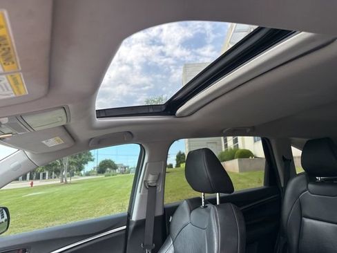 Used 2018 Acura MDX FWD image 3