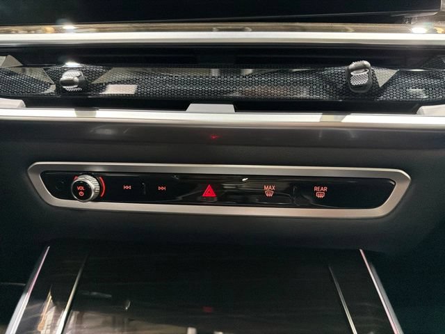 Certified 2024 BMW X5 xDrive40i w/ M Sport Package AWD/4WD image 36