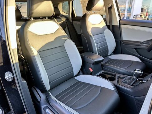 Certified 2023 Volkswagen Taos SEL image 23