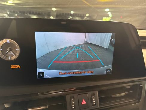 Used 2023 Lexus ES 350 w/ Premium Package FWD image 15