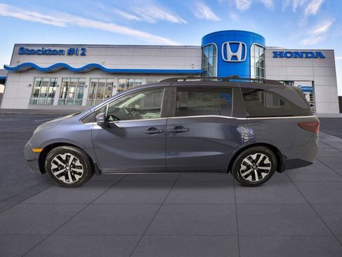 New 2026 Honda Odyssey EX-L image 2