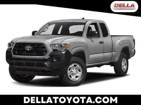 Used 2017 Toyota Tacoma SR AWD/4WD image 1