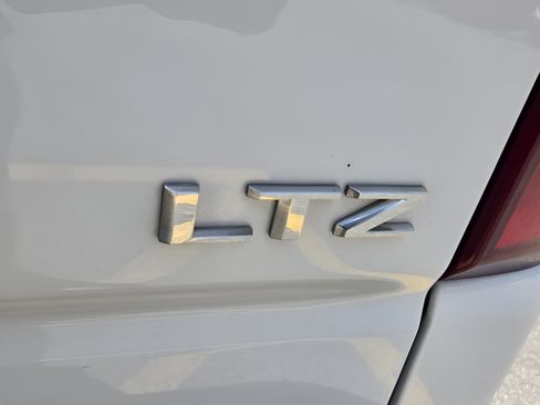 Certified 2021 Chevrolet Silverado 1500 LTZ AWD/4WD image 33