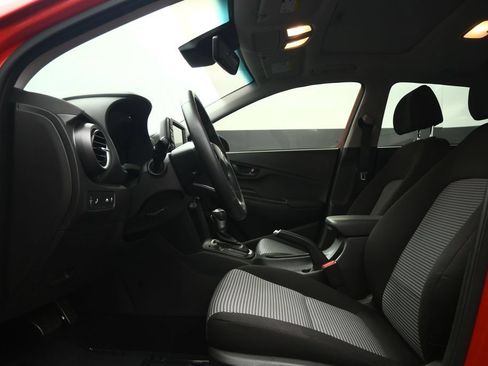 Used 2020 Hyundai Kona SEL Plus FWD image 46