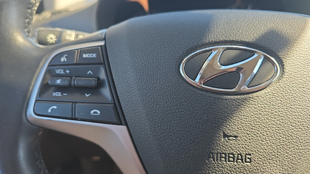 Used 2021 Hyundai Accent Limited FWD image 22