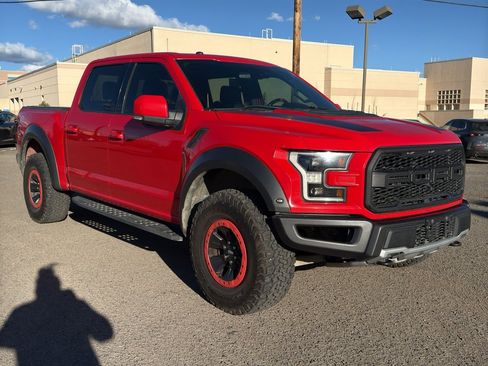 Used 2018 Ford F150 Raptor w/ Equipment Group 802A Luxury image 4