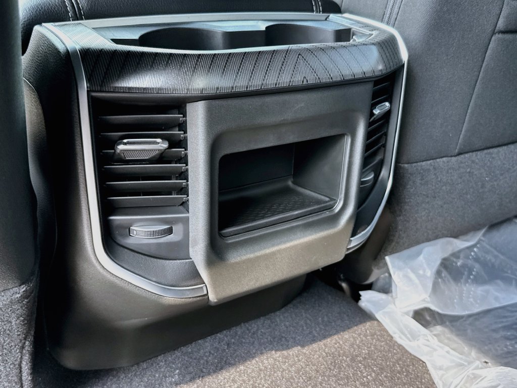 New 2027 RAM 3500 Big Horn AWD/4WD image 27