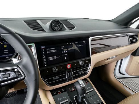 New 2026 Porsche Macan S image 13