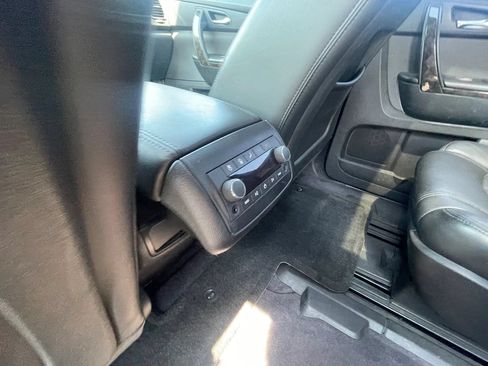 Used 2012 GMC Acadia Denali AWD/4WD image 30