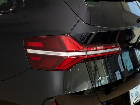 New 2026 BMW X3 xDrive30 w/ Premium Package image 9