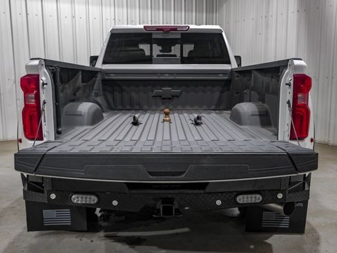 Used 2025 Chevrolet Silverado 3500 High Country w/ High Country Premium Package AWD/4WD image 59
