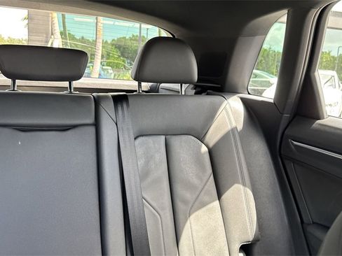 Used 2022 Audi Q3 2.0T Premium w/ Convenience Package image 20