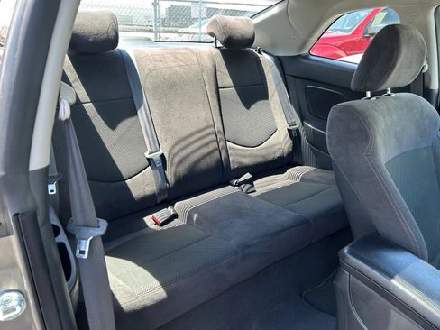 Used 2010 Kia Forte Koup SX FWD image 28