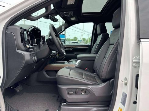 New 2026 Chevrolet Silverado 2500 High Country w/ High Country Premium Package AWD/4WD image 5