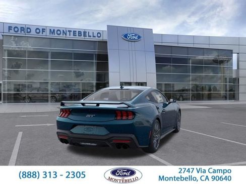 New 2026 Ford Mustang GT w/ GT Performance Package RWD image 9