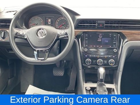 Used 2022 Volkswagen Passat 2.0T image 6