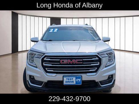 Used 2022 GMC Terrain SLT AWD/4WD image 2