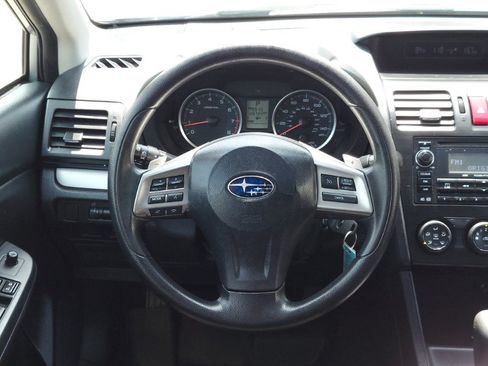 Used 2014 Subaru Crosstrek 2.0i Premium w/ Moonroof Package AWD/4WD image 12