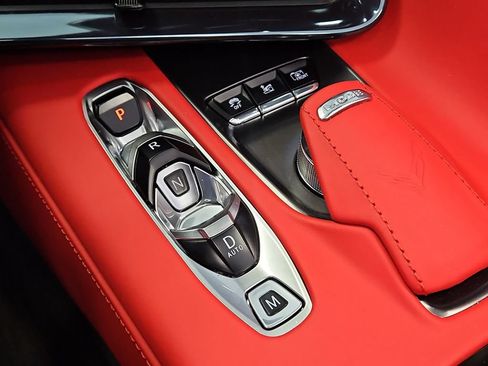 Used 2024 Chevrolet Corvette Stingray Premium Conv w/ Z51 Performance Package RWD image 25